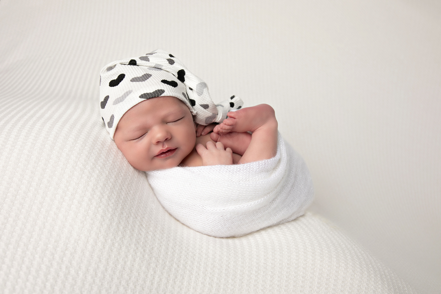 erin-young-portrait-design-maternity--newborns-34N4AQNTVA3N.jpg