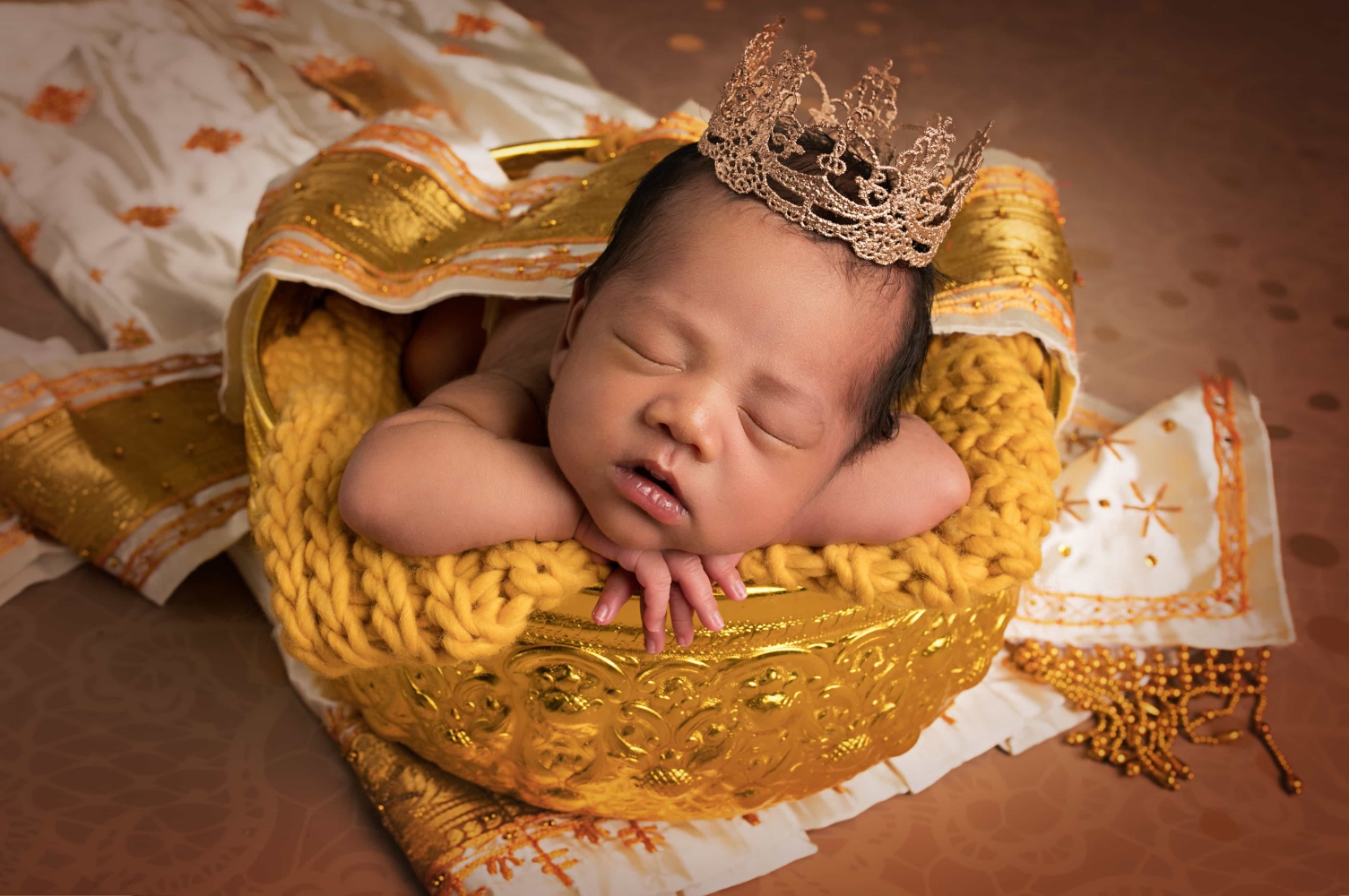 erin-young-portrait-design-maternity--newborns-EIPUUI7BVMPO.jpg